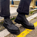 VST 10 Eyelet Boot (Black) 