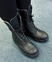 VST 10 Eyelet Boot (Black) 